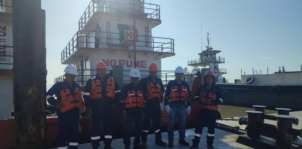 Trabajos en cubierta de embarcación